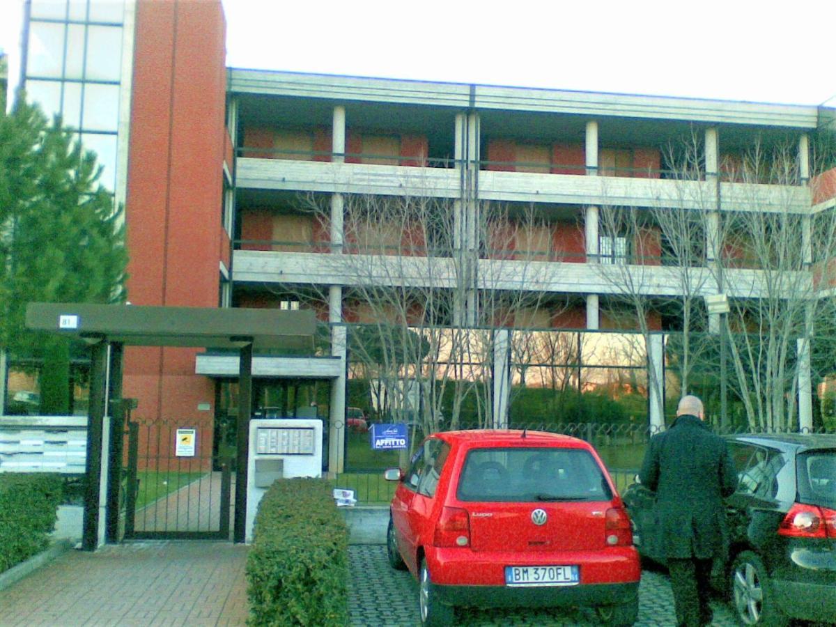 Apartament Casa Gisela Desenzano del Garda Zewnętrze zdjęcie